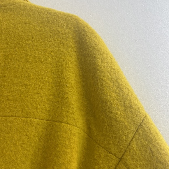 Halston Oversized Coat - Picture 6 of 6